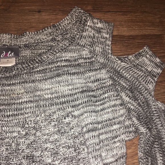 *Dots* Cold Shoulder Sweater - Picture 5 of 6